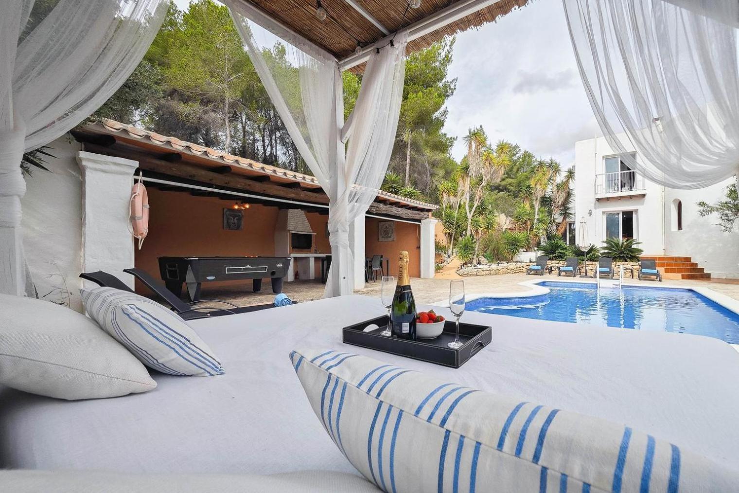 Villa Mercedes Cala Llonga  Exterior foto