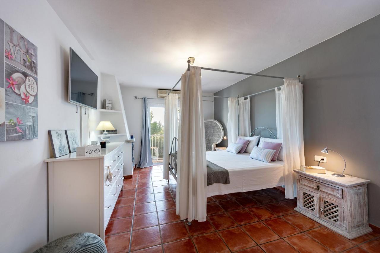 Villa Mercedes Cala Llonga  Exterior foto